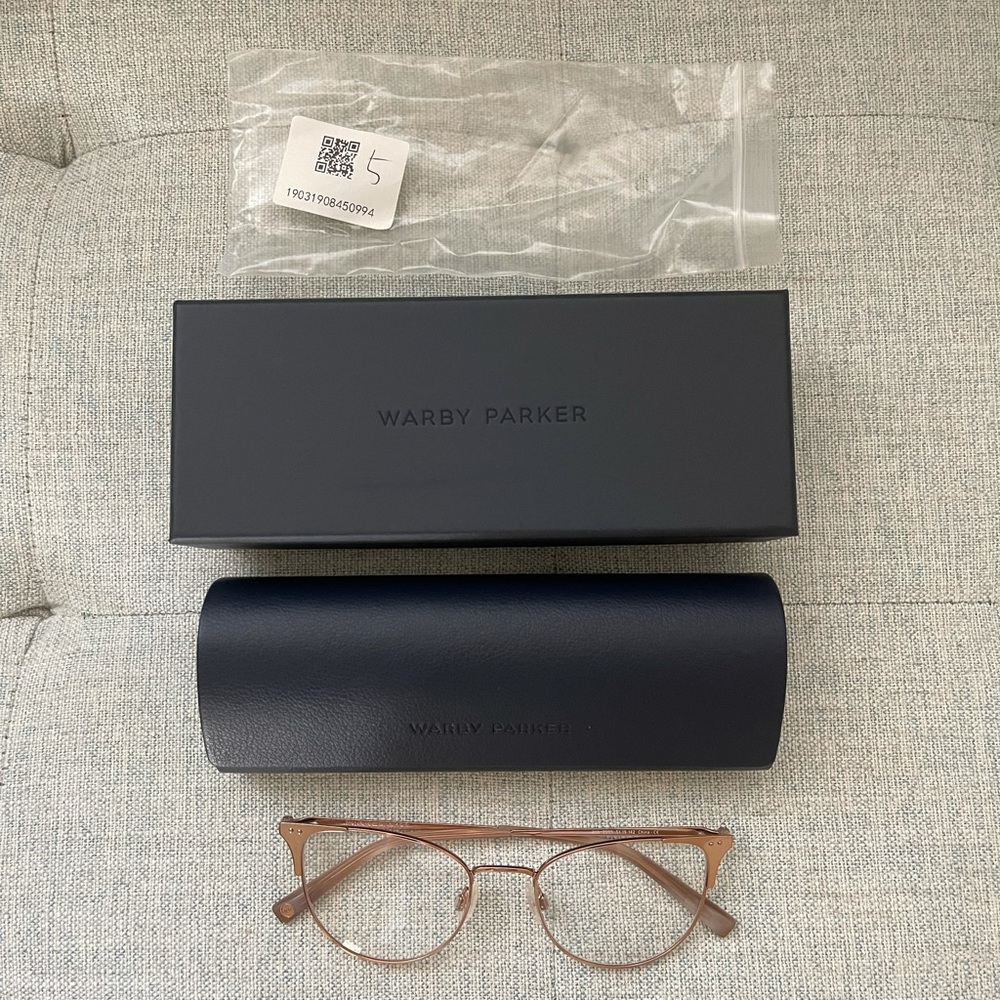 Warby Parker Rosegold Ava cat eye glasses NWT